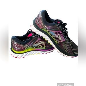 NWOT Brooks Glycerin 13
